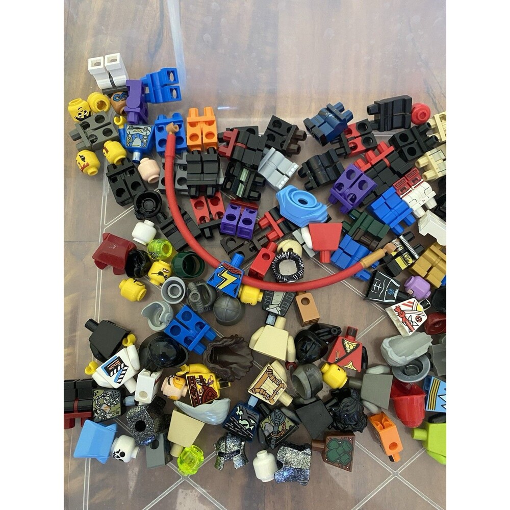 LEGO Mixed Lot Minifigures Parts Accessories about 178 pcs #75 - Picture 2 of 3